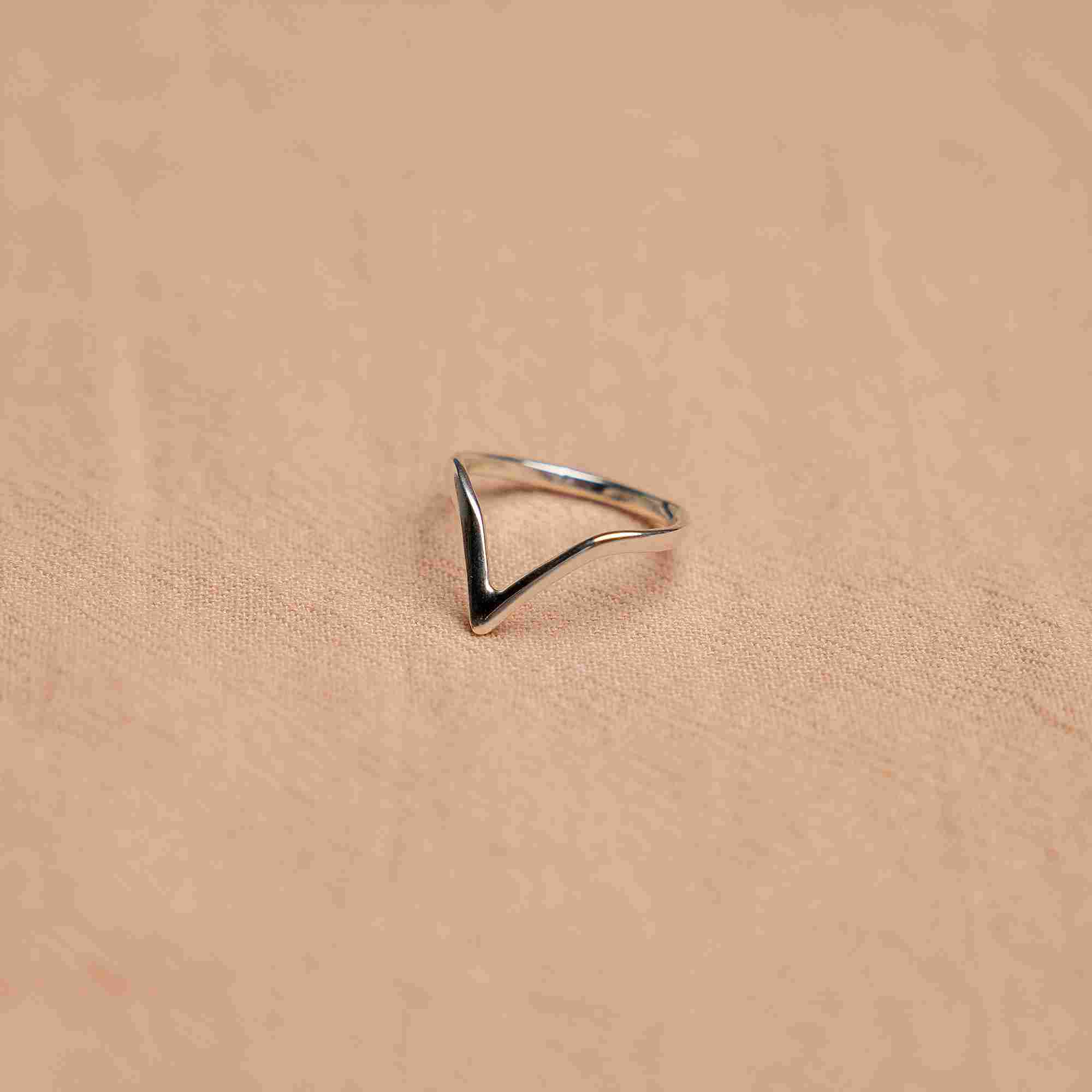 Silver Dart Ring - silver