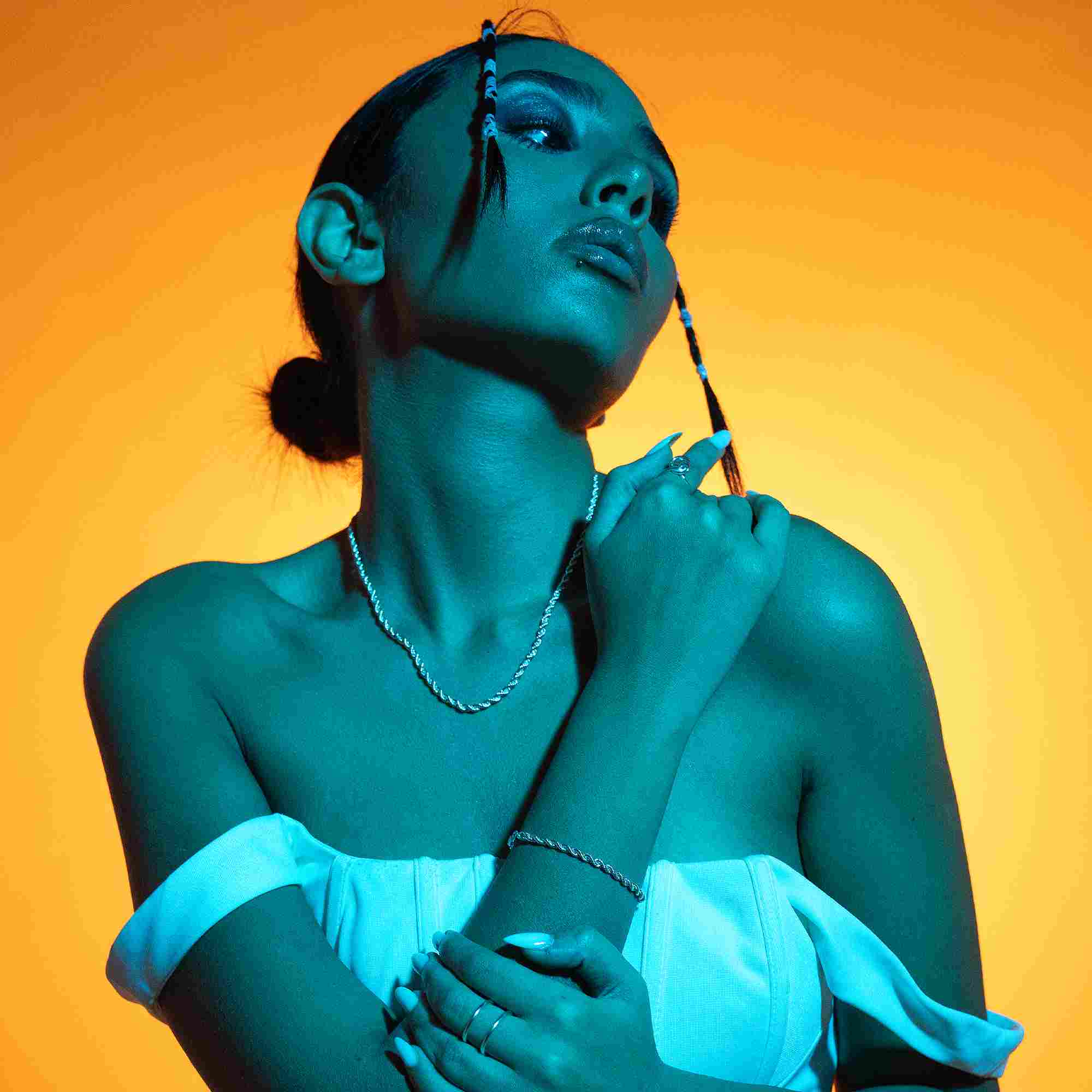 قلادة سيلفر تويستيد - silver