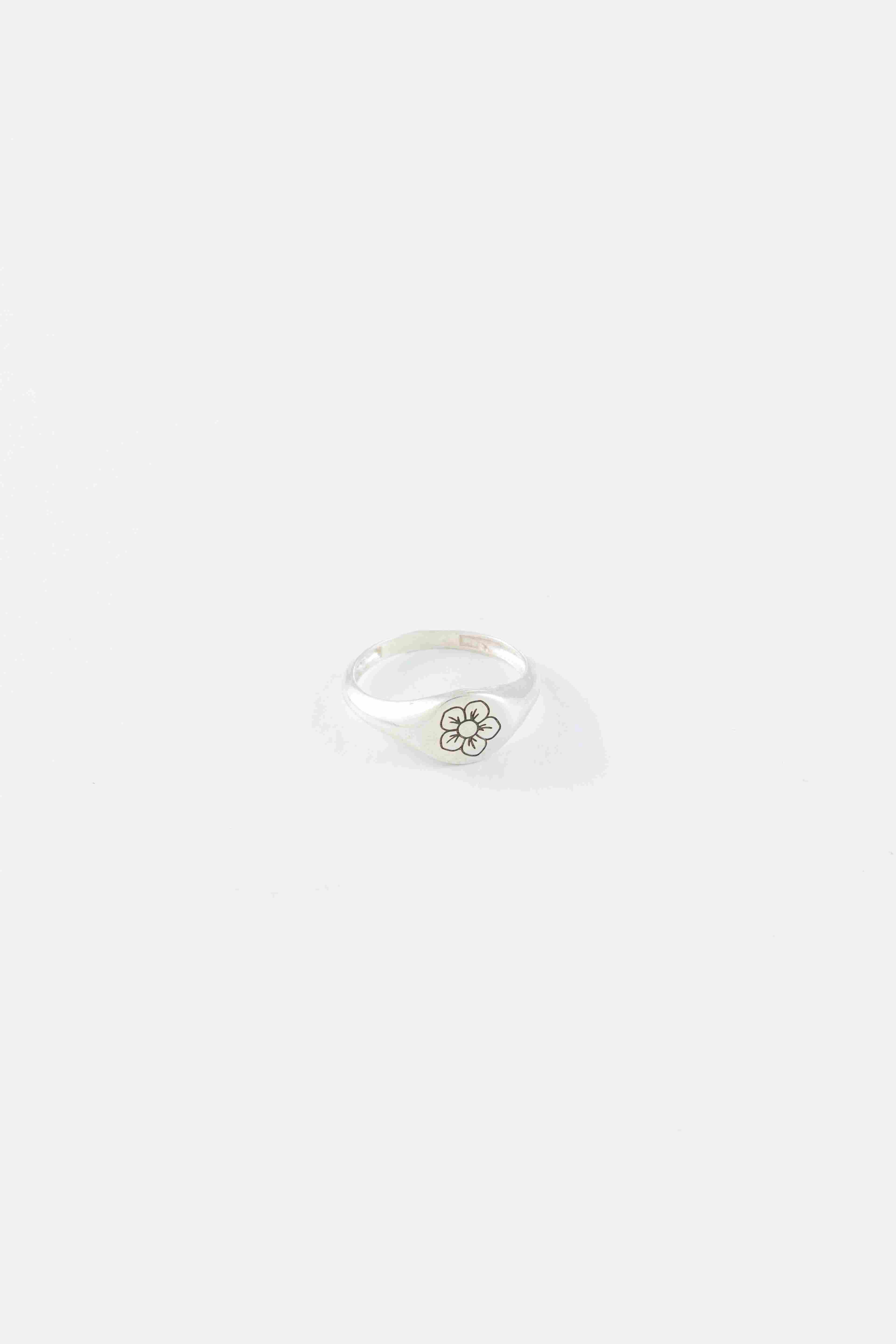 Bloom Signet Ring