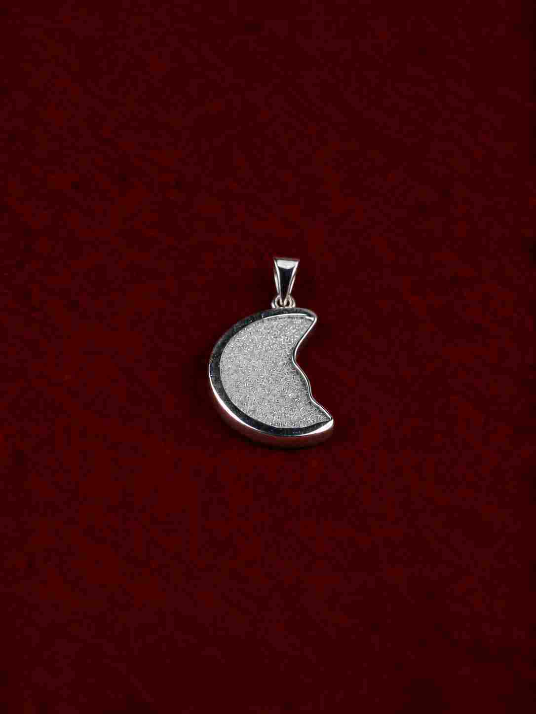Split Moon Necklace - silver
