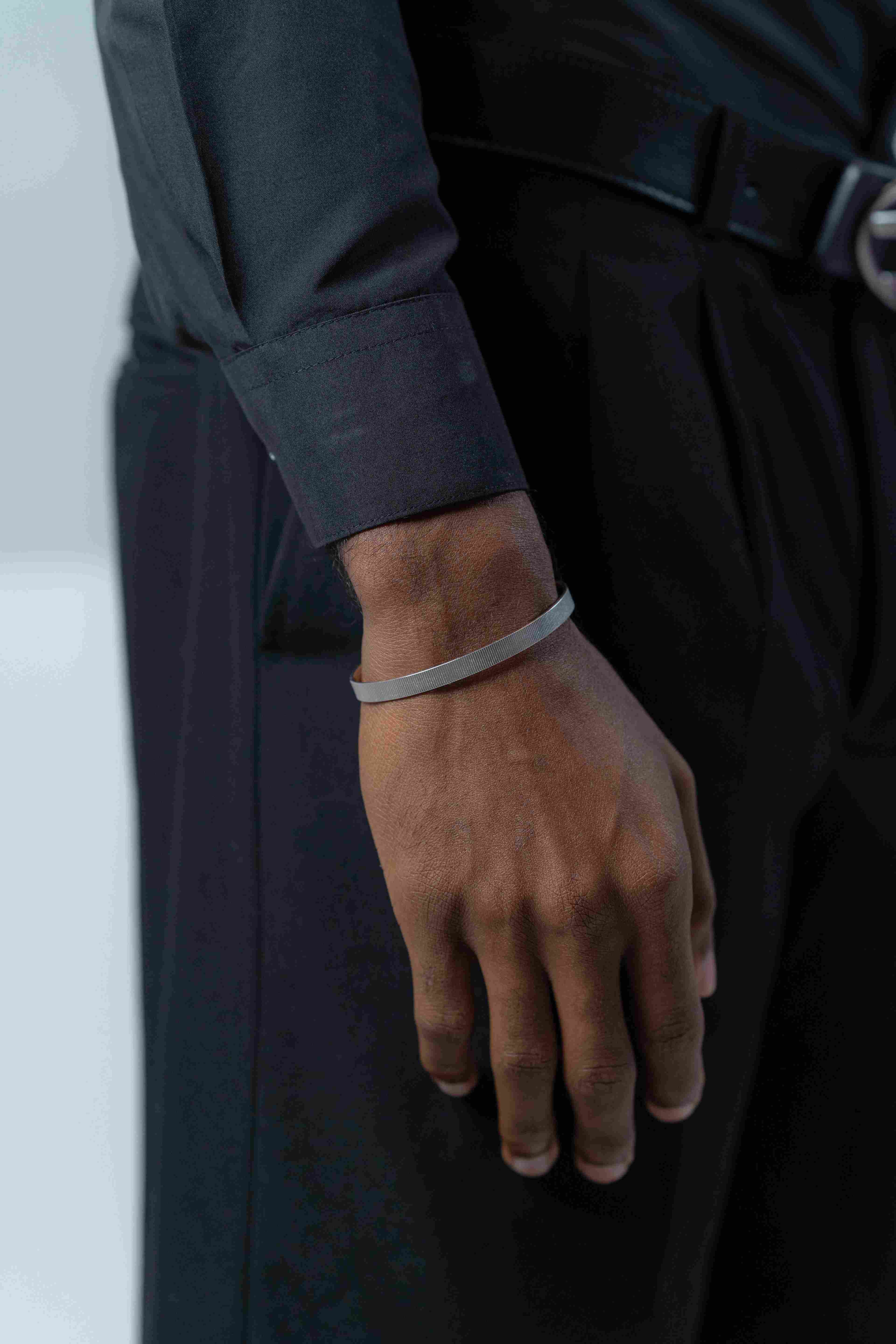 Line Edge Silver Cuff