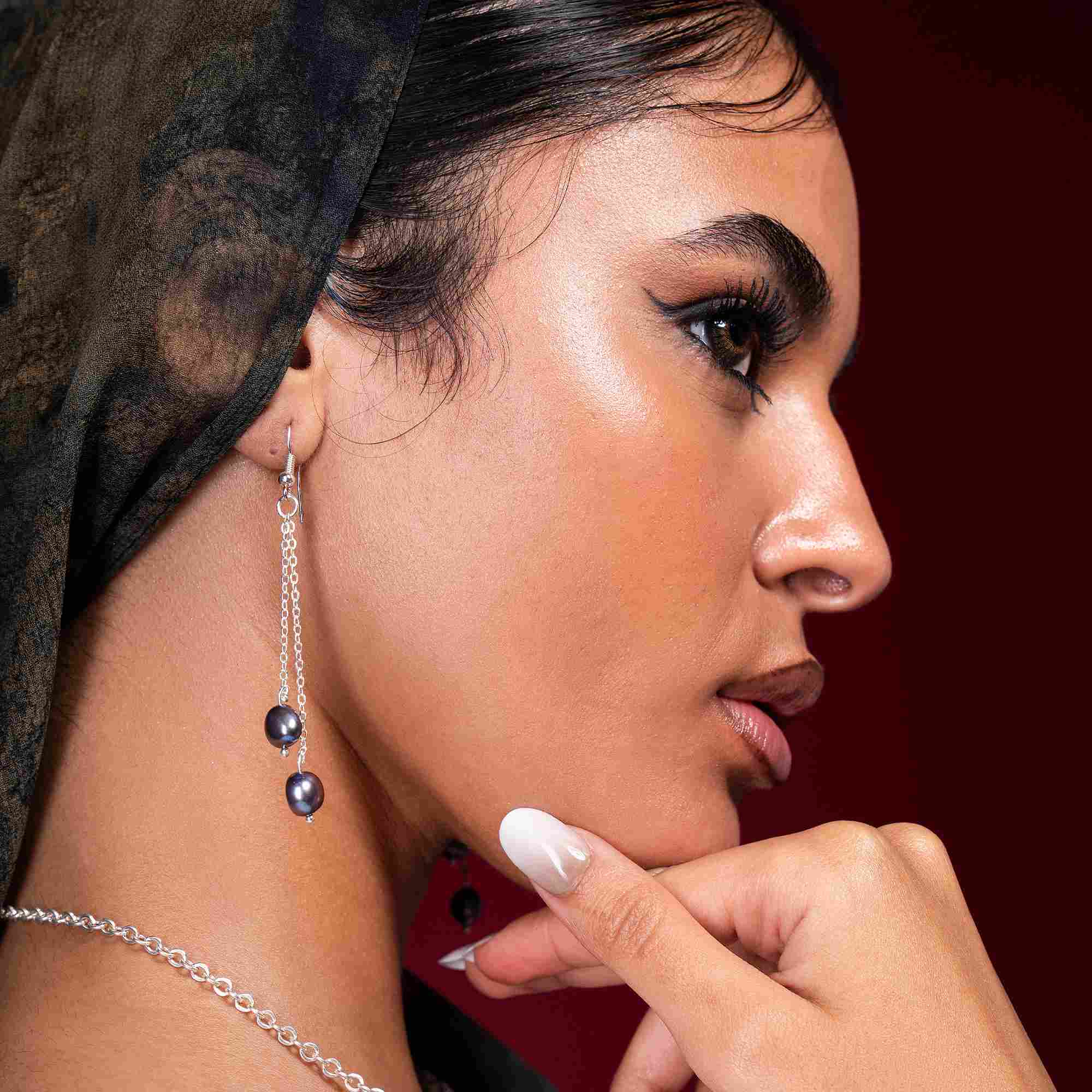 Midnight Pearls Earrings