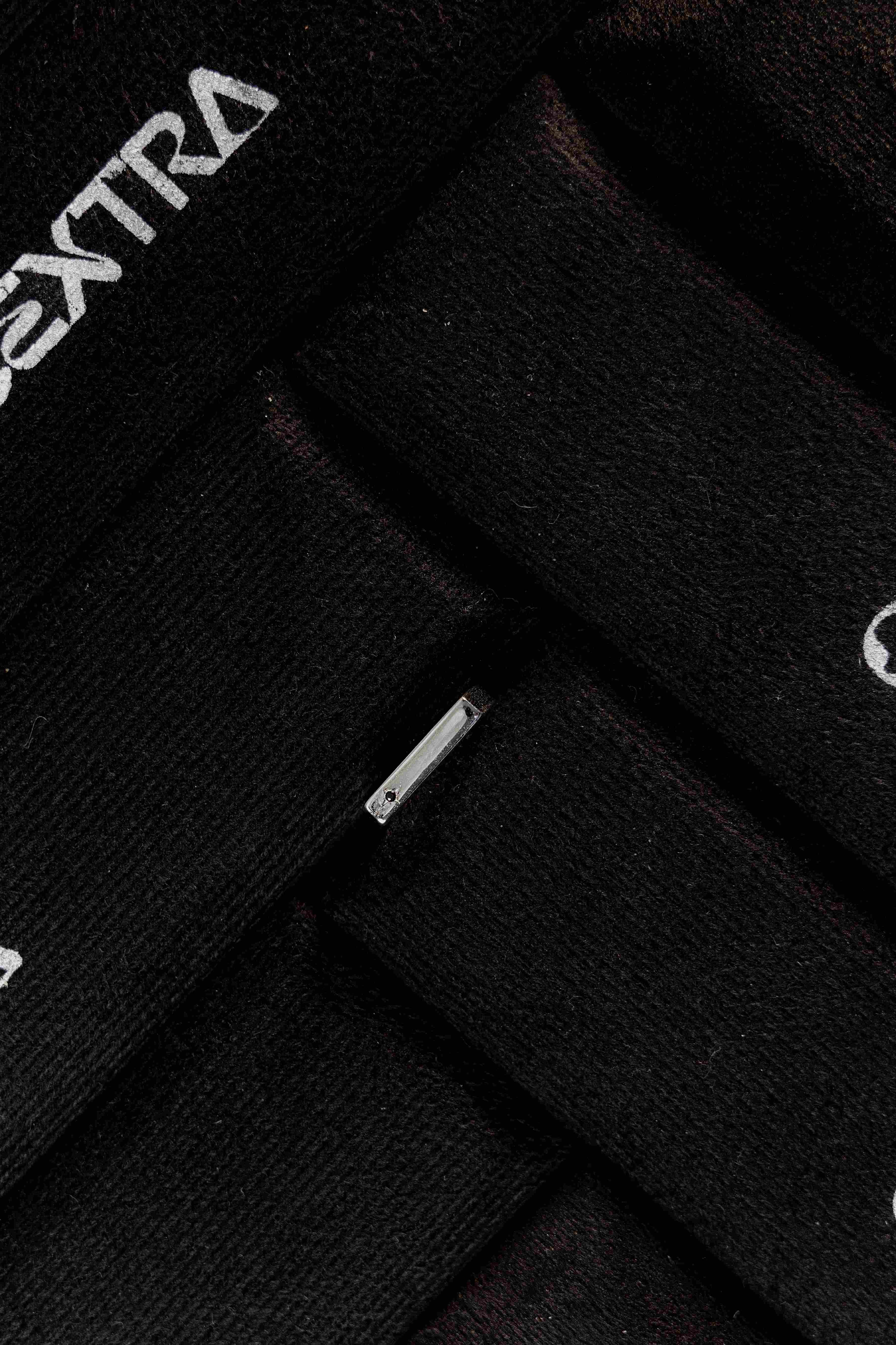 Zircon Stellar Ring - black