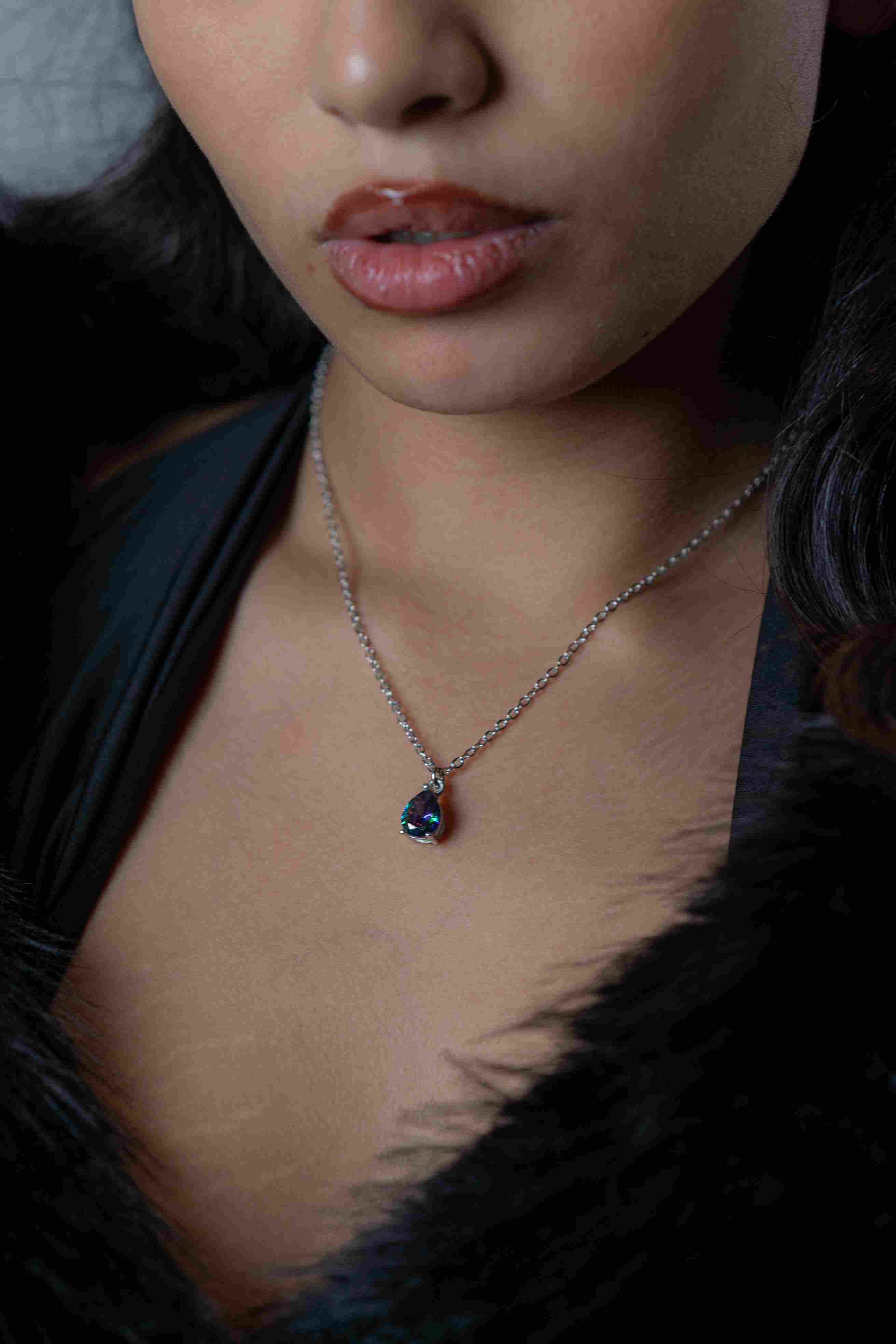 قلادة سيلفر بحجر زركون - aquamarine