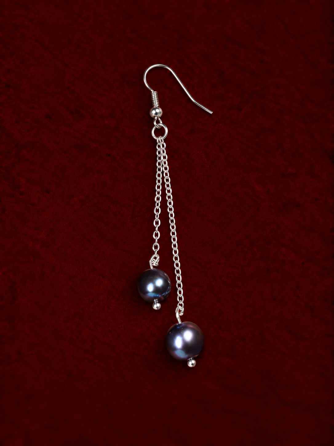 Midnight Pearls Earrings