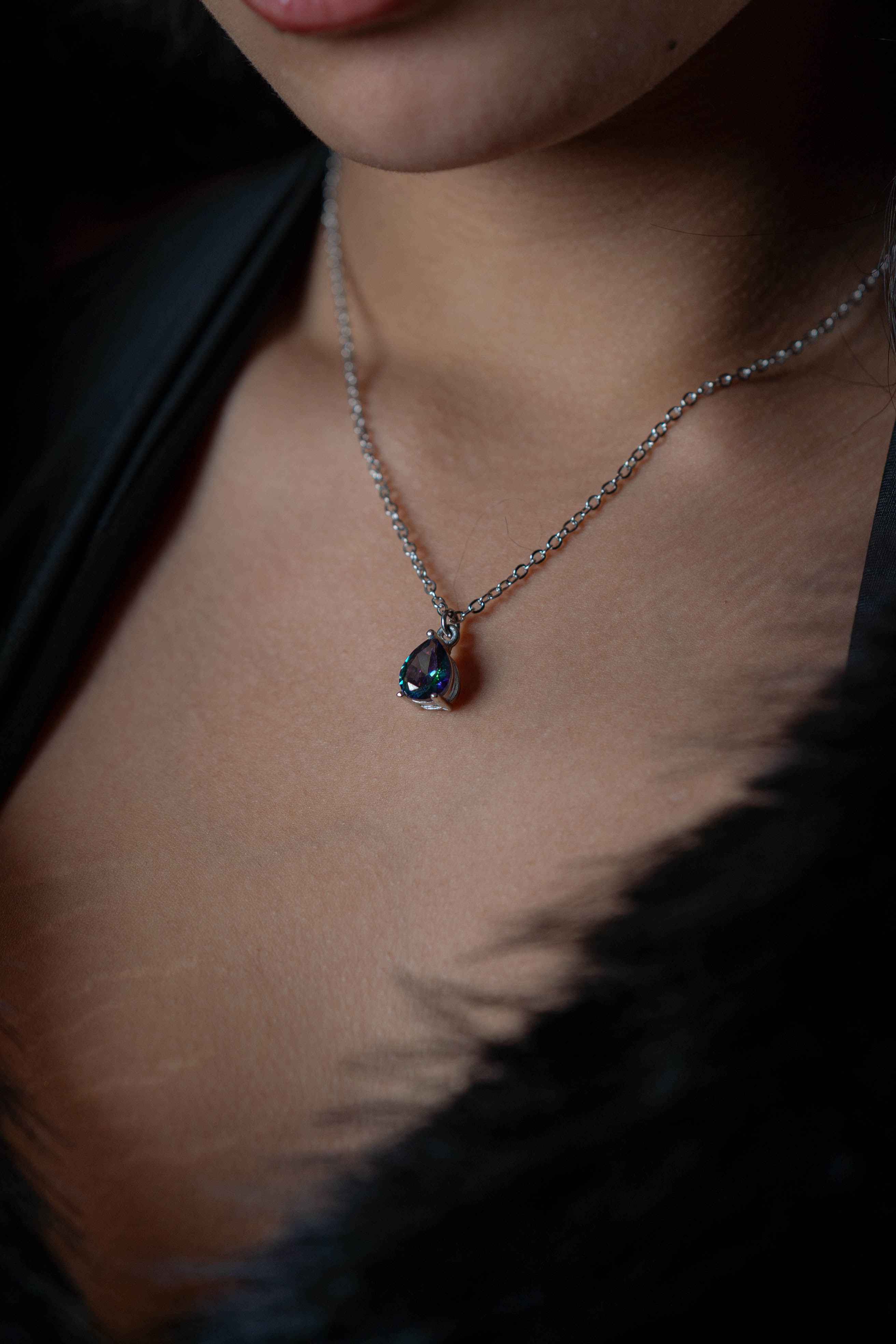 قلادة سيلفر بحجر زركون