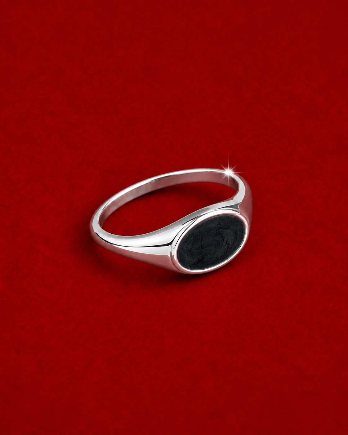 Noir Ring