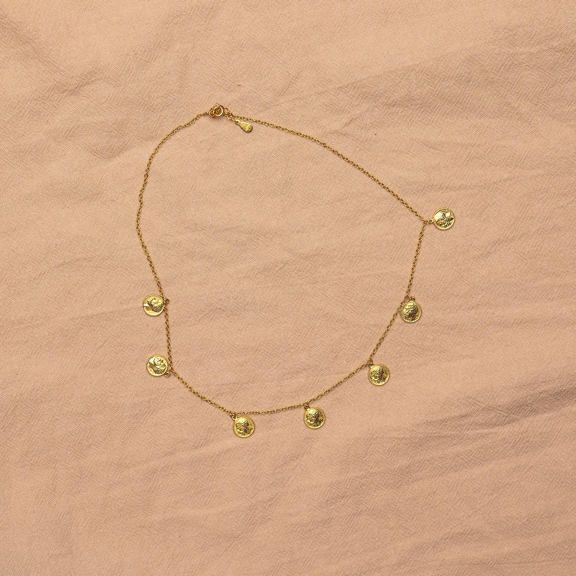 قلادة ذا جولدن كوين - gold