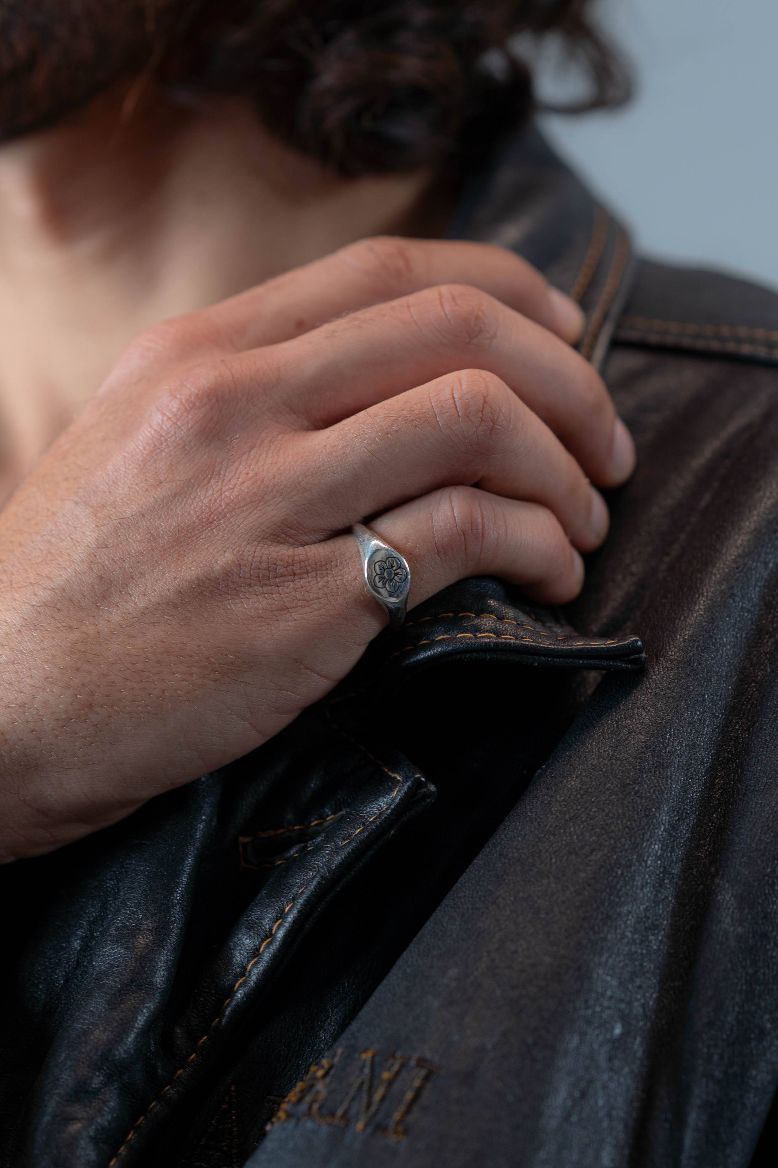 Bloom Signet Ring