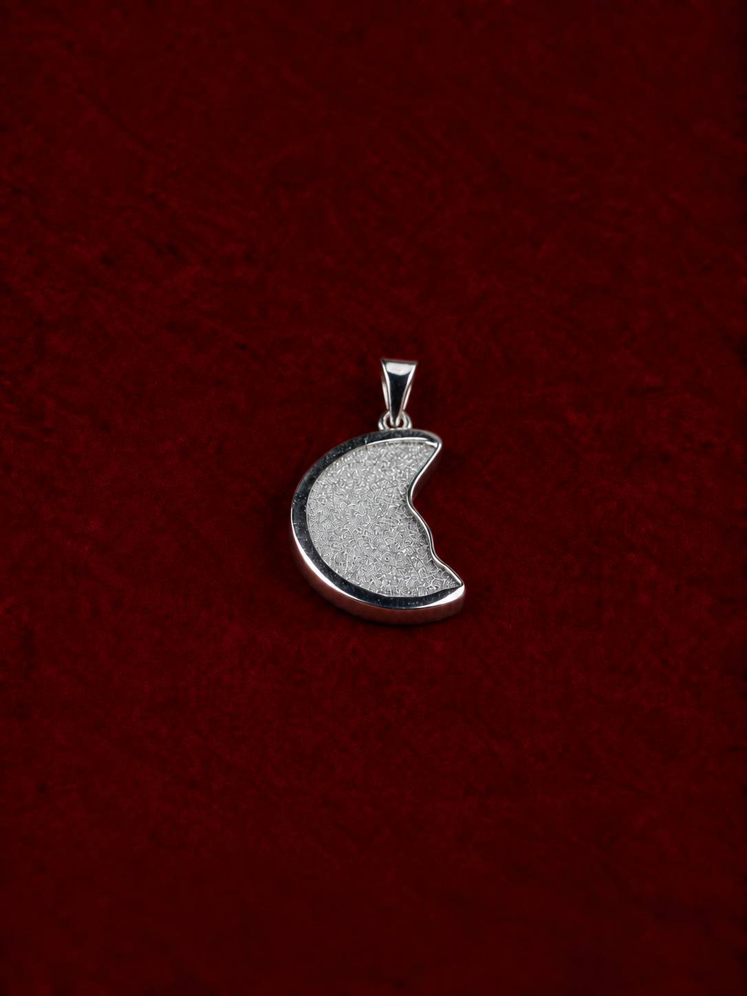 Split Moon Necklace - silver