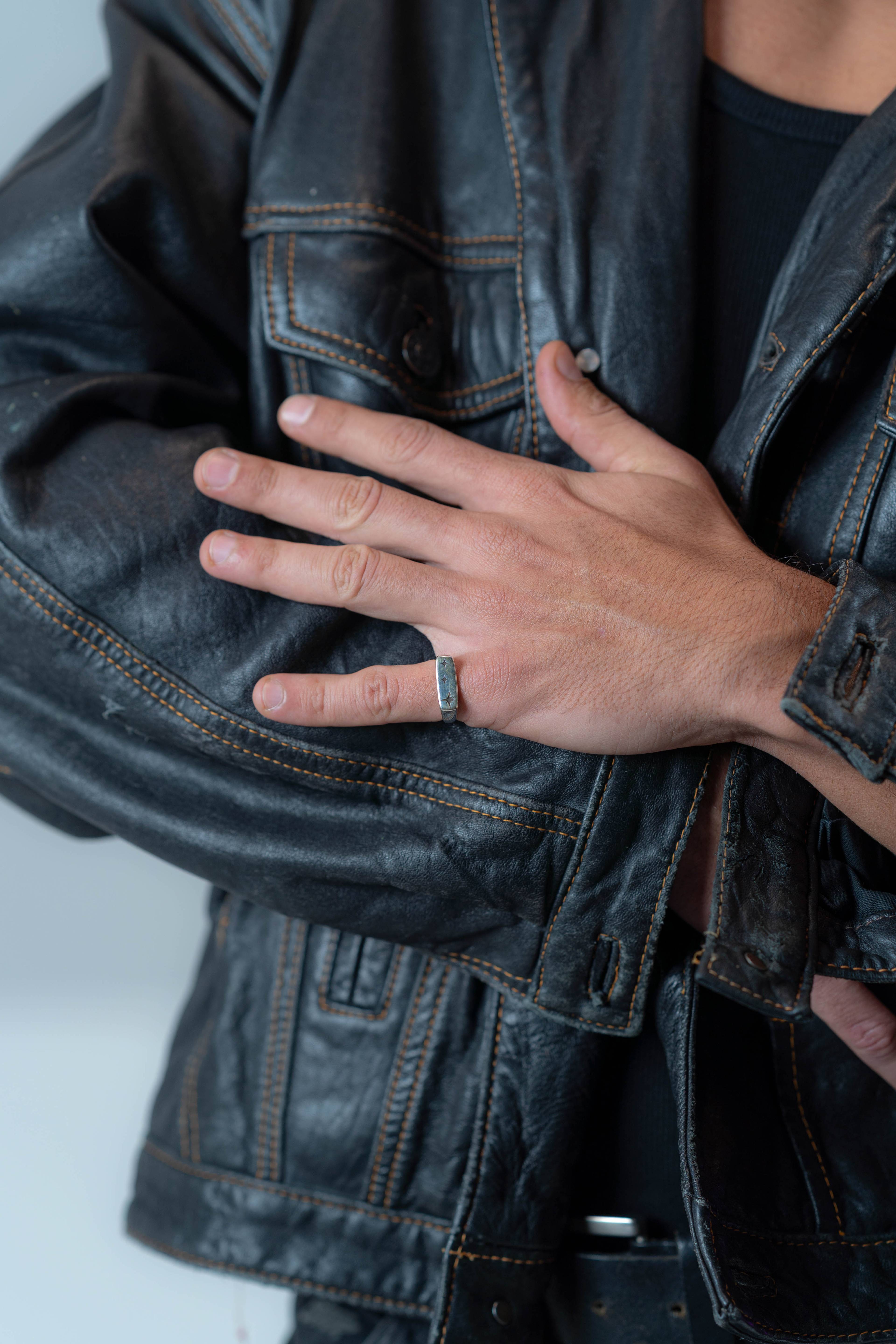 Oxidized Stellar Ring