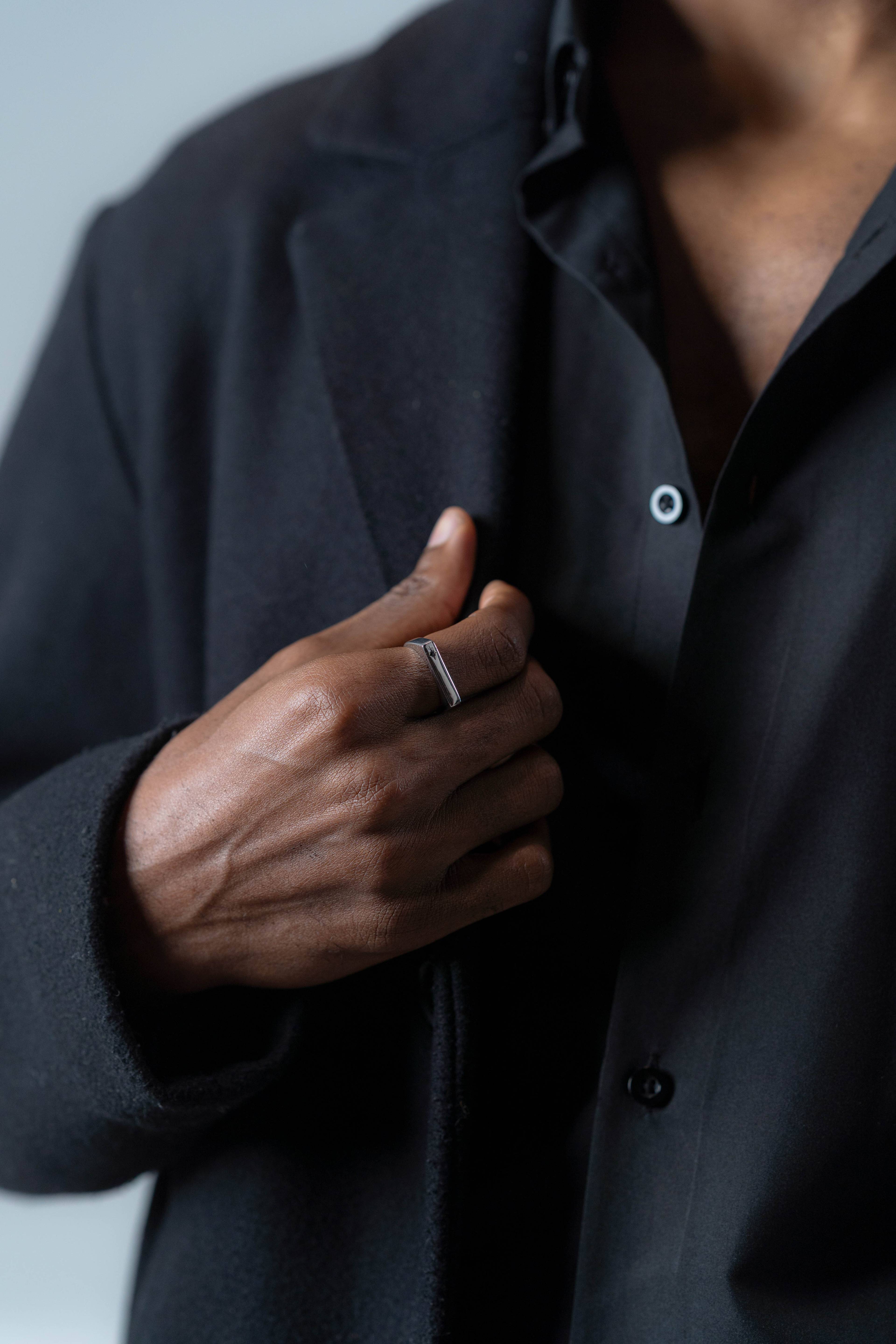 Zircon Stellar Ring - black