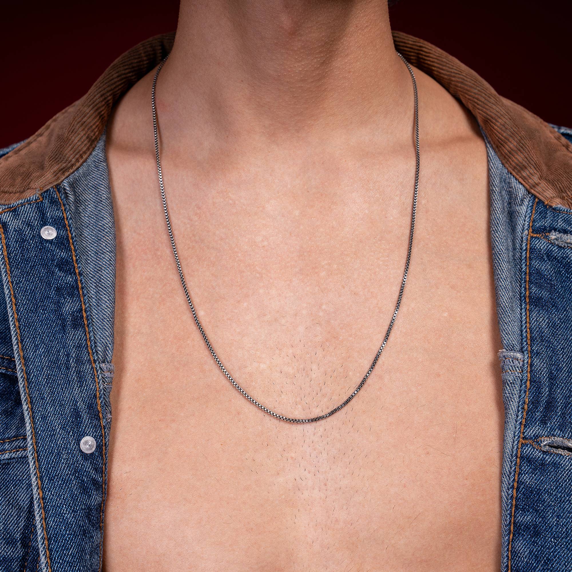 قلادة بوكس تشين - black